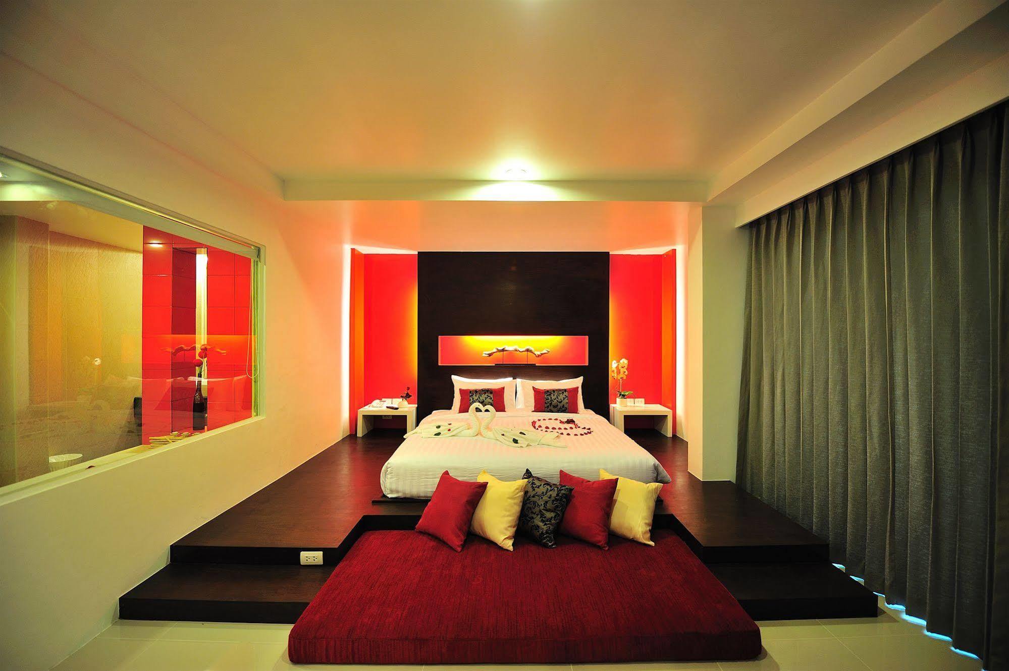 Alfresco Phuket Hotel Patong Εξωτερικό φωτογραφία