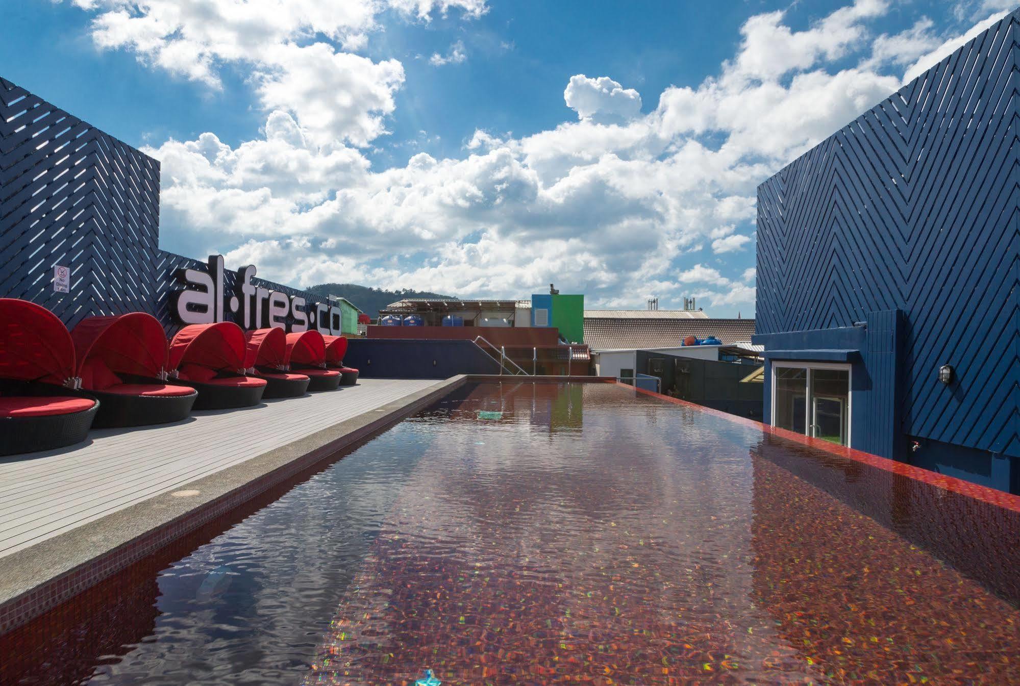 Alfresco Phuket Hotel Patong Εξωτερικό φωτογραφία