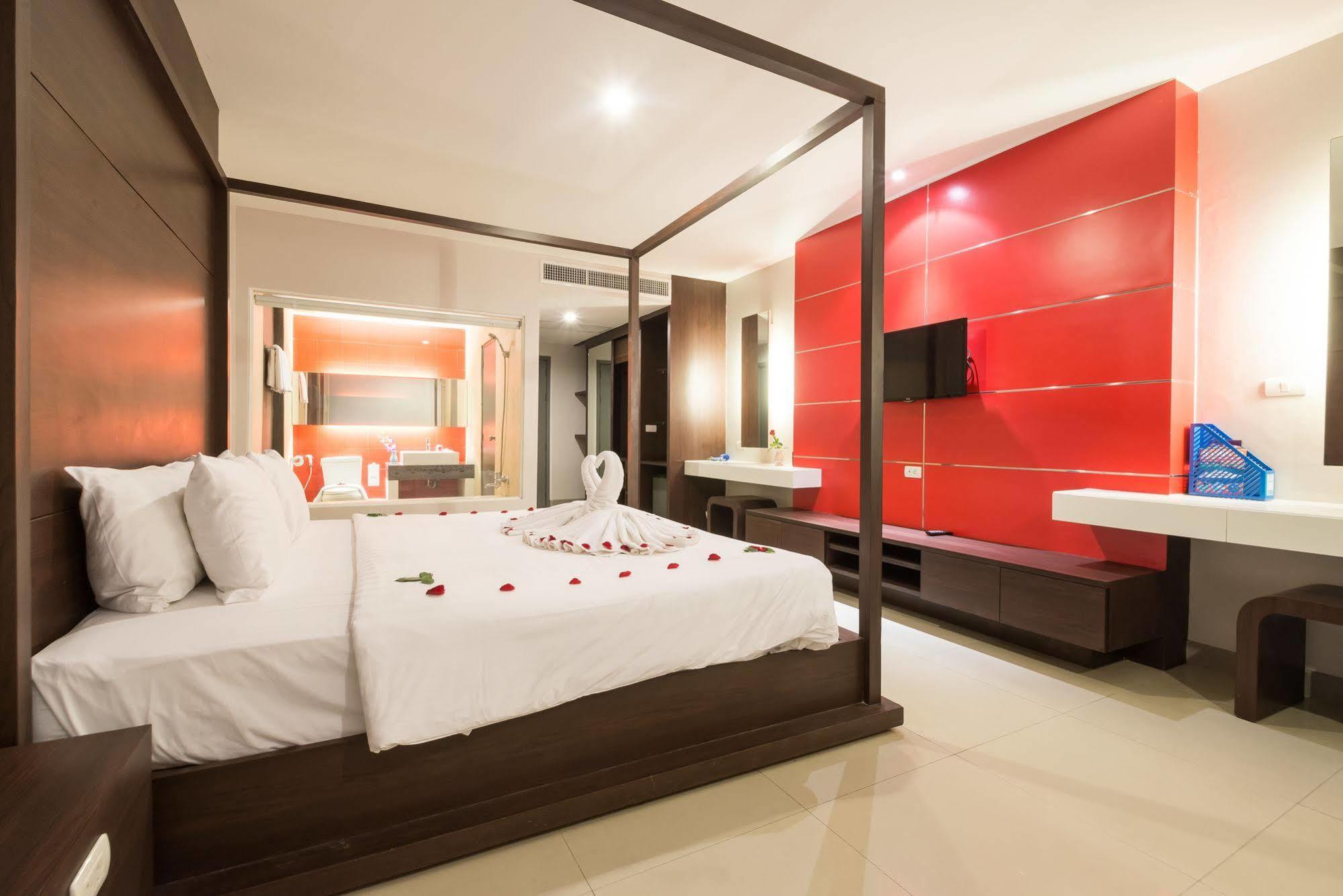Alfresco Phuket Hotel Patong Εξωτερικό φωτογραφία