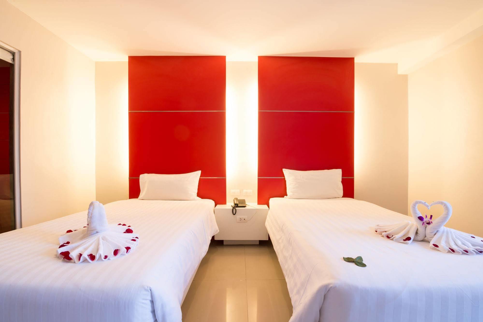 Alfresco Phuket Hotel Patong Εξωτερικό φωτογραφία