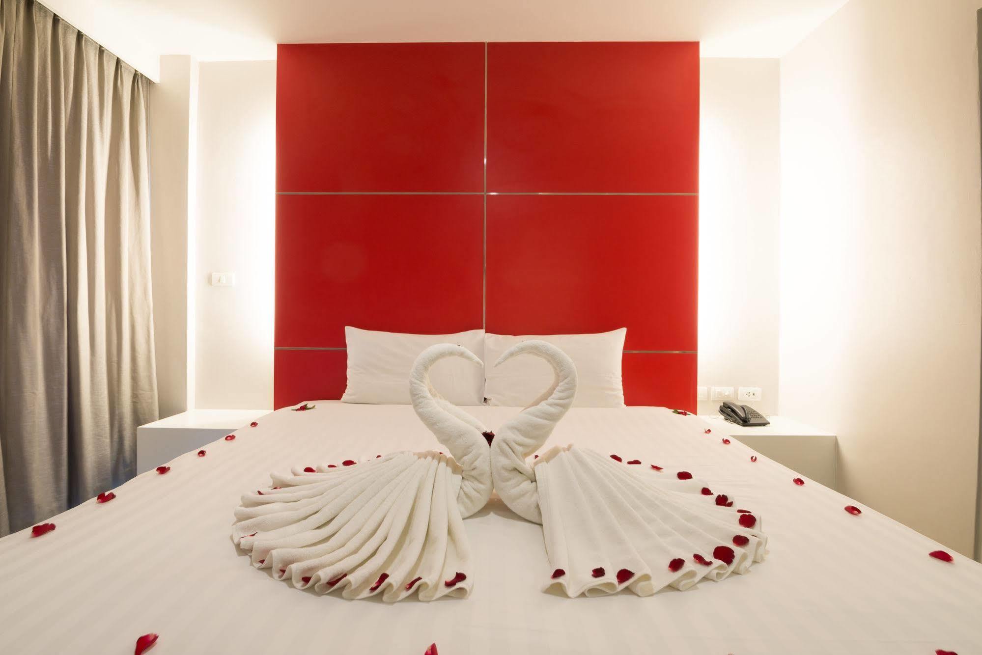 Alfresco Phuket Hotel Patong Εξωτερικό φωτογραφία